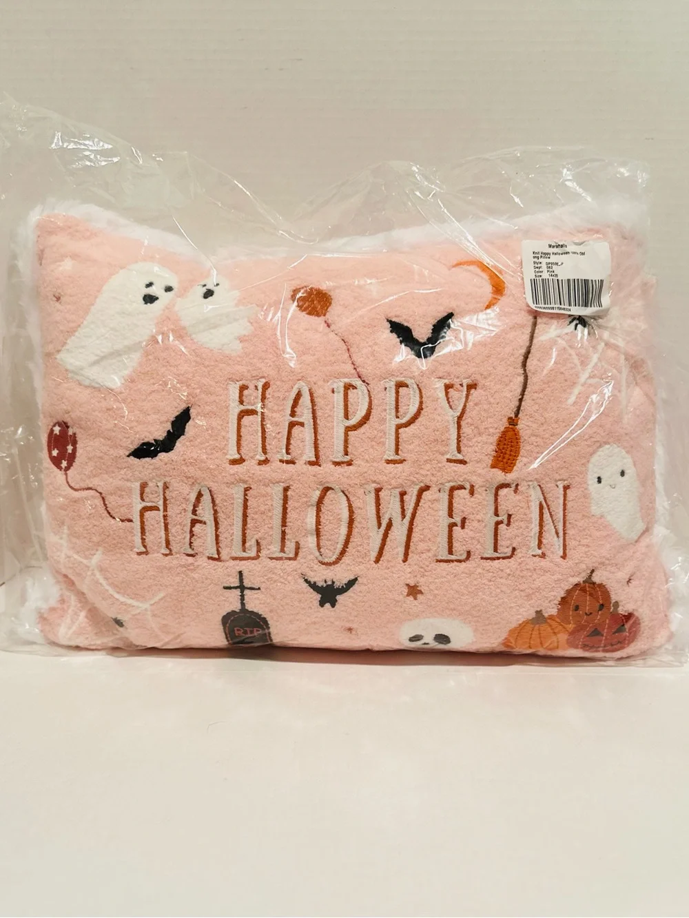 Cupcakes & Cashmere NWT Happy Halloween 14 X 20 Oblong Pillow